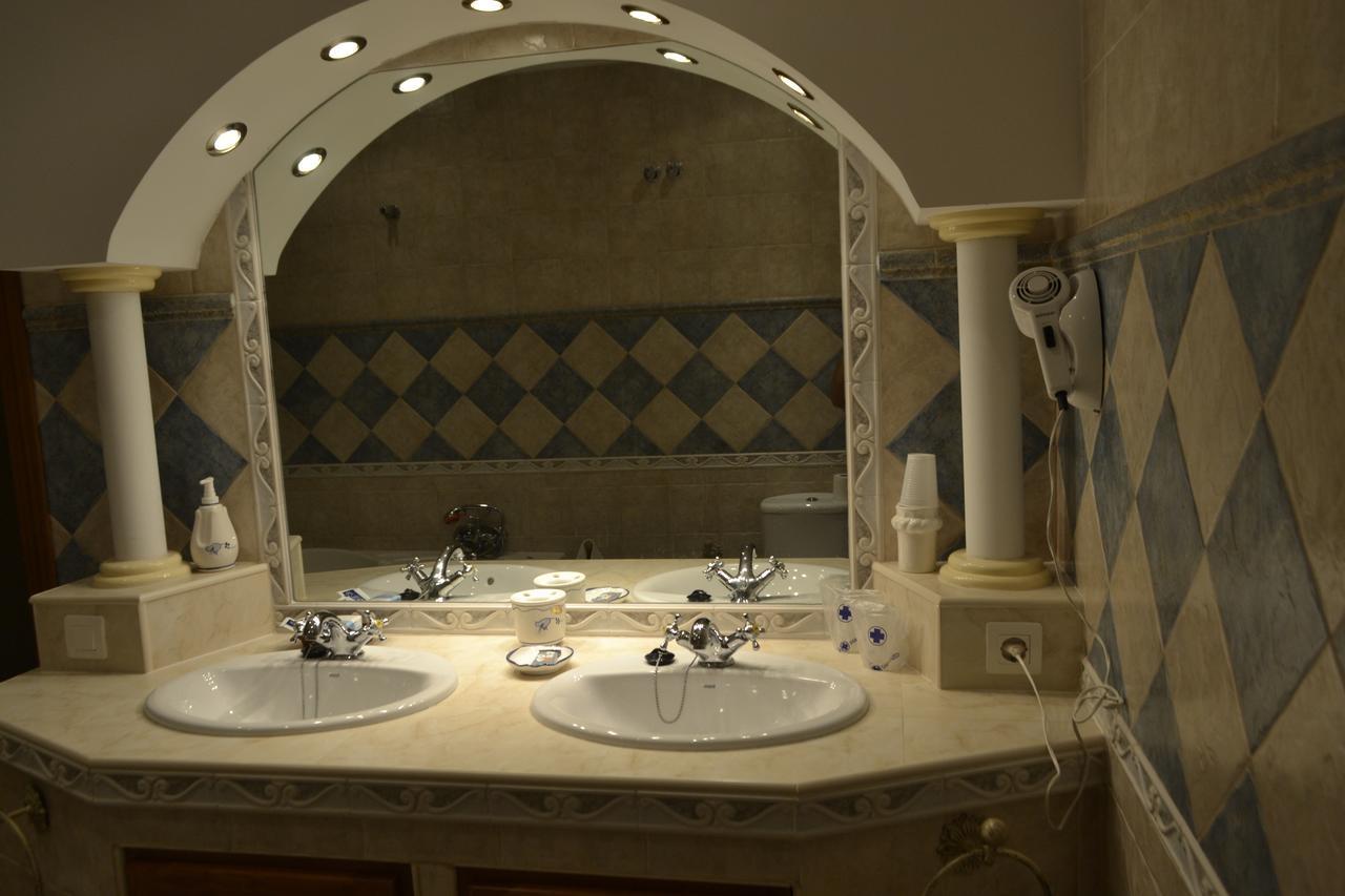 Hotel Arco Del Sol Colmenar Dış mekan fotoğraf